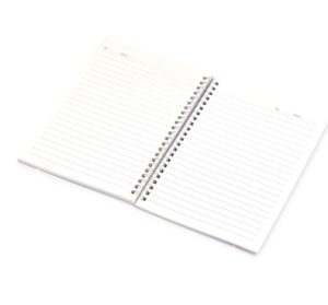 05058B - Caderno A5 Plástico